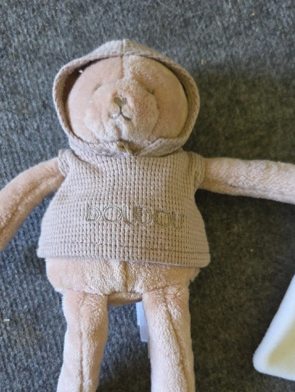 Doudou Campagnie Paris Plush Bear Lovey in Blush Pink with Soft White Blanket